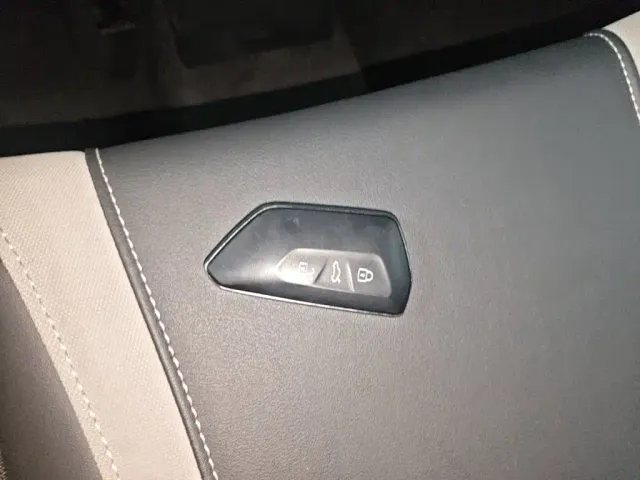 Volkswagen Golf — Фото автомобиля 8