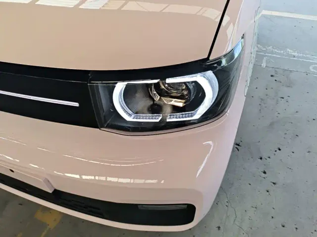 Wuling Hongguang Mini EV — Фото автомобиля 23