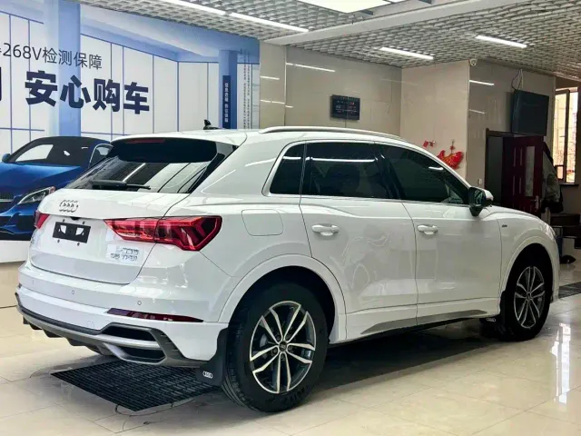Audi Q3 — Фото автомобиля 4