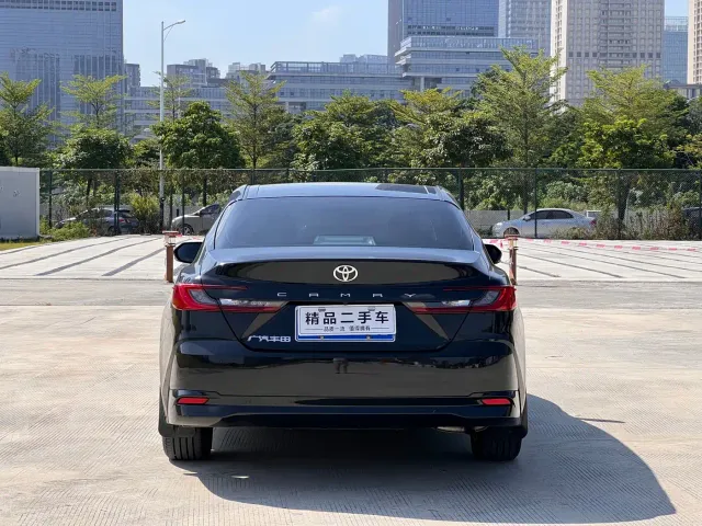 Toyota Camry — Фото автомобиля 5
