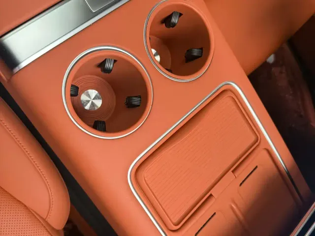 Li Auto Li Xiang L9 2024 Model Ultra — Фото автомобиля 5