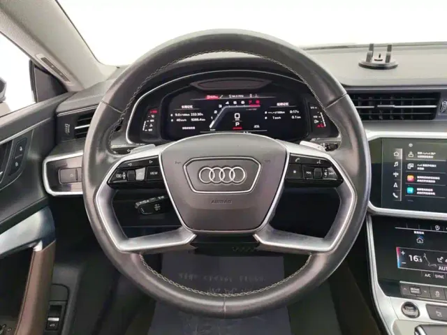 Audi A7L — Фото автомобиля 15