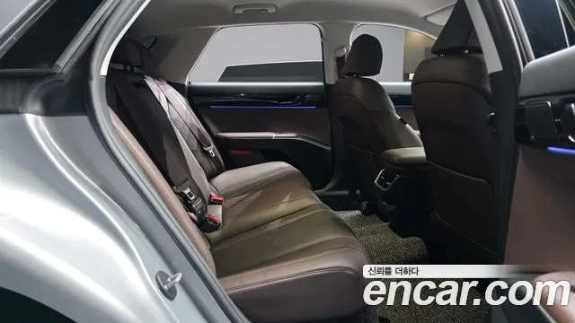 Hyundai Grandeur GN7 — Фото автомобиля 17