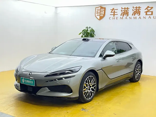 Фотография автомобиля — Denza Z9GT