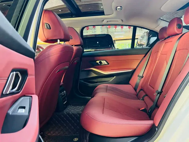 BMW 3 Series — Фото автомобиля 12