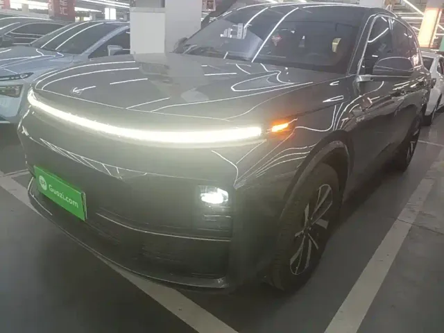 Фотография автомобиля — Li Auto L7