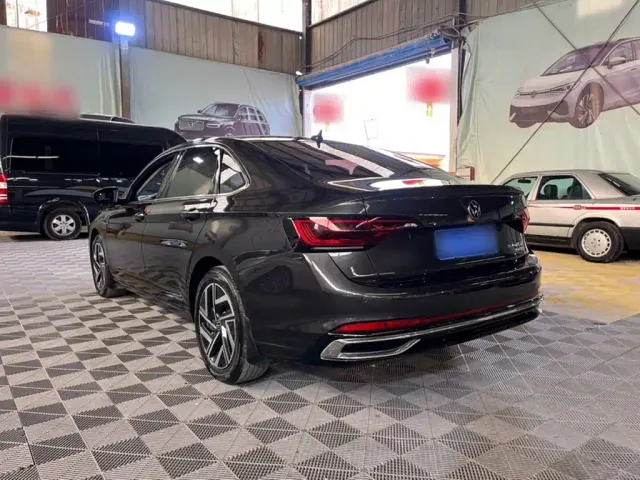 Volkswagen Sagitar — Фото автомобиля 10