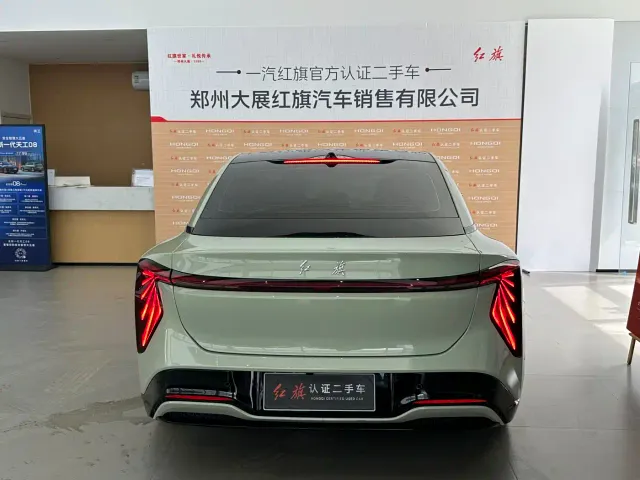 Hongqi EH7 — Фото автомобиля 6
