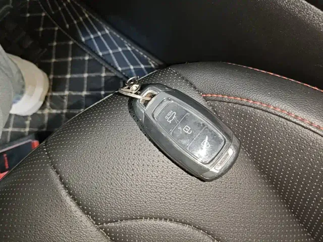 Hyundai Elantra — Фото автомобиля 8