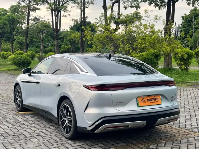 BYD Han L — Фото автомобиля 18