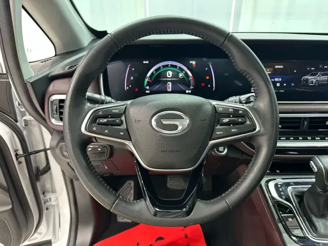 GAC Trumpchi M6 — Фото автомобиля 12