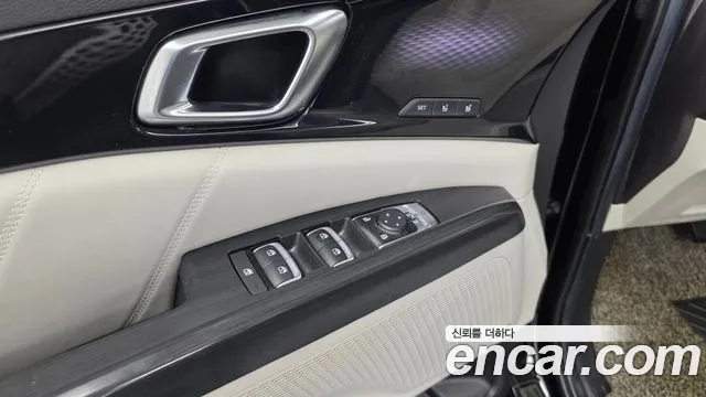 Kia Canival Carnival 4 поколение Бензин 9 мест Signature — Фото автомобиля 28