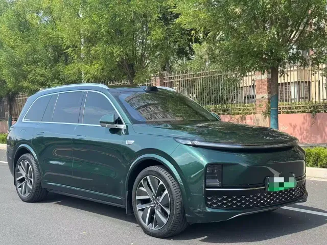 Li Auto Li Xiang L9 2022 Max — Фото автомобиля 17