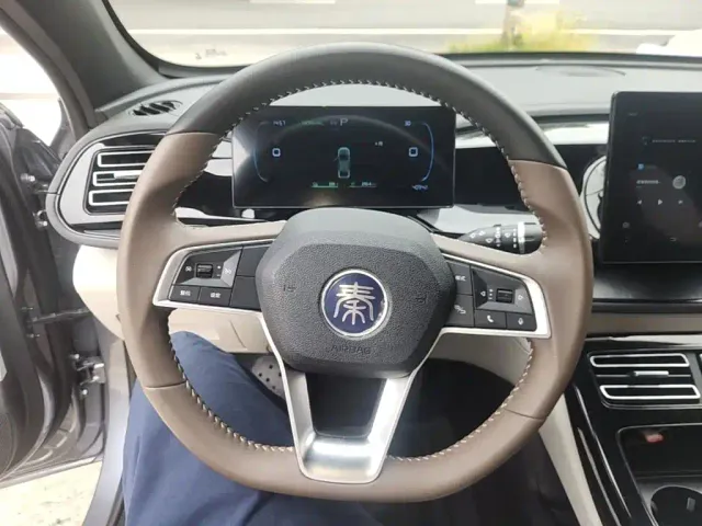 BYD Qin PLUS — Фото автомобиля 10