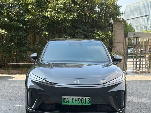 Roewe Feifan R7 — Фото автомобиля 2