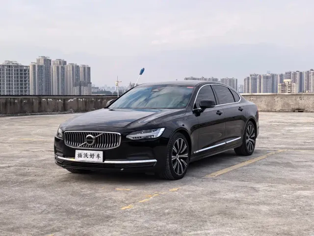 Фотография автомобиля — Volvo S90