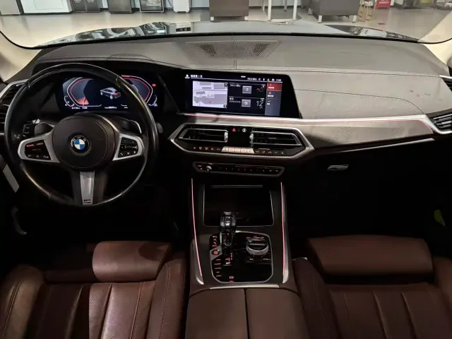 BMW X5 — Фото автомобиля 8