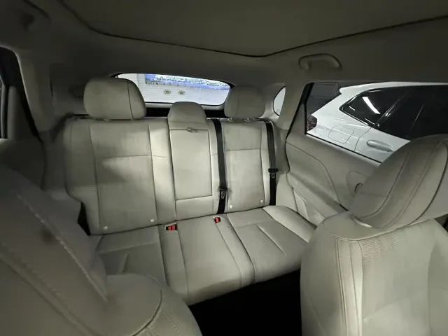 Leapmotor B10 — Фото автомобиля 16