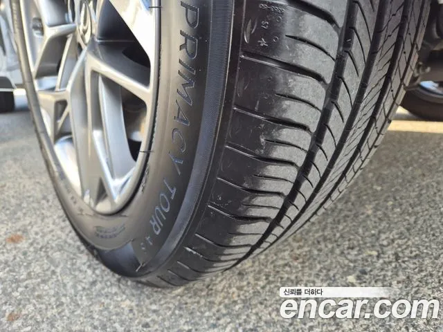 Genesis GV70 2.5T Бензин AWD — Фото автомобиля 8