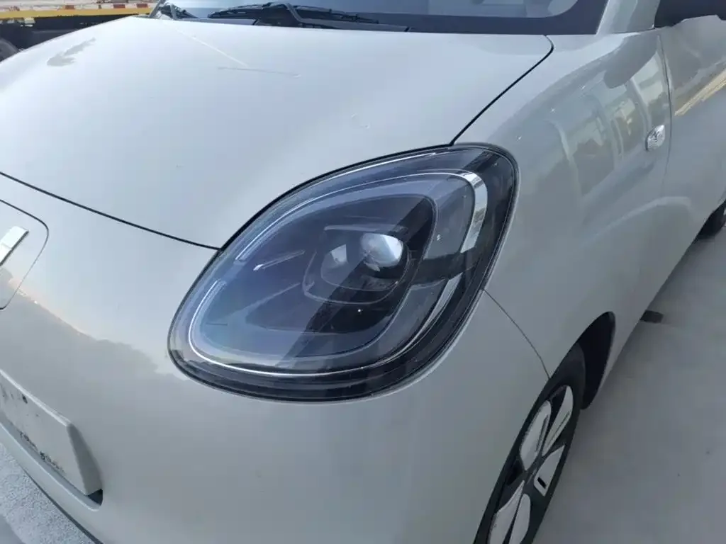 Wuling Motors Hongguang MINIEV 2025 4-Door Advanced — Фото автомобиля 2