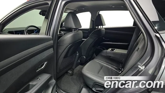 Hyundai Tucson Новый Tucson (NX4) Бензин 1.6 турбо 2WD — Фото автомобиля 13