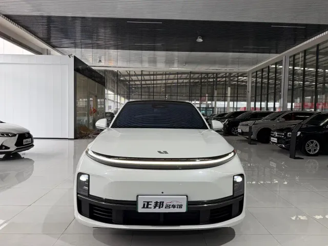 Li Auto L7 — Фото автомобиля 2