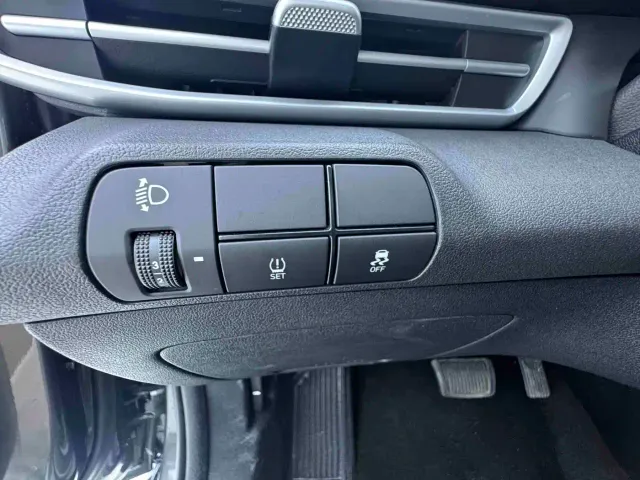 Hyundai Elantra — Фото автомобиля 14