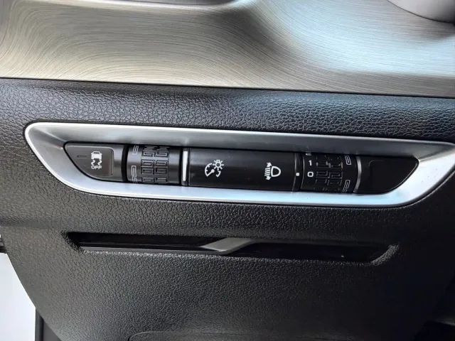 Geely Binyue — Фото автомобиля 12