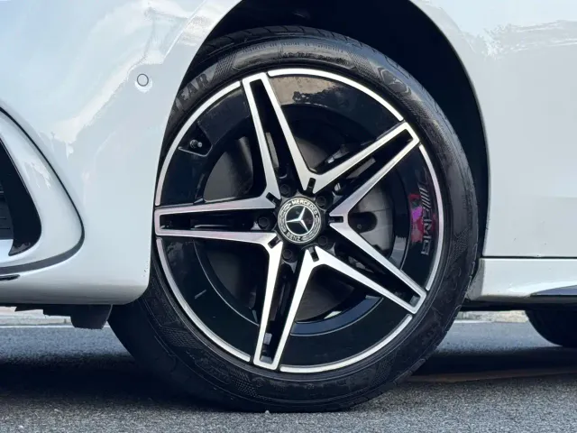 Mercedes-Benz C-Class — Фото автомобиля 16