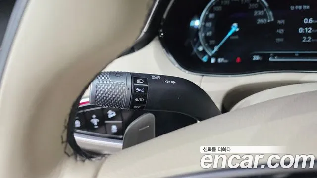 Genesis GV70 — Фото автомобиля 27