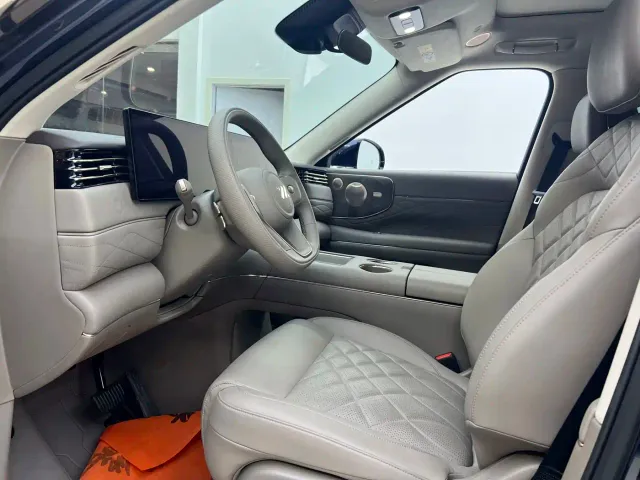 IM Motors LS9 — Фото автомобиля 8