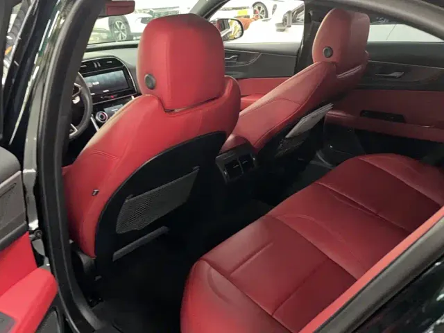 Jaguar XEL — Фото автомобиля 8