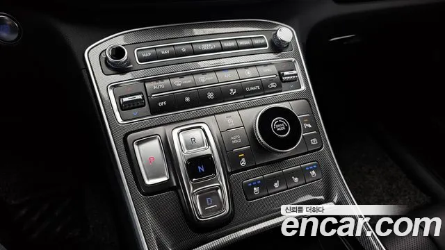 Hyundai Santafe Новый Santa Fe Дизель 2.2 2WD — Фото автомобиля 9