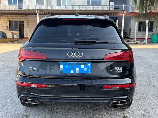 Audi Q5L — Фото автомобиля 4