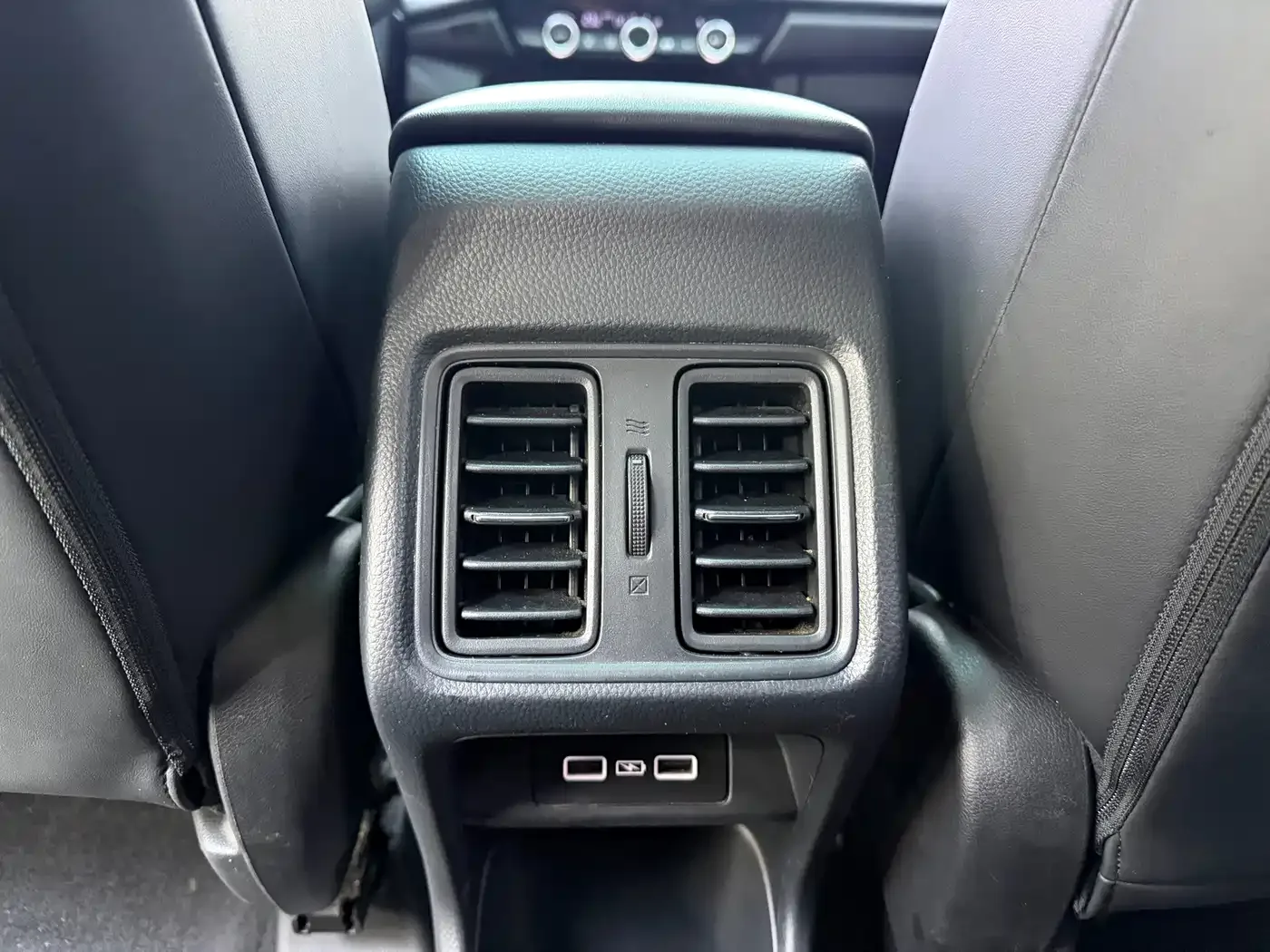Honda Vezel 2023 1.5L CVT Technology Edition — Фото автомобиля 16