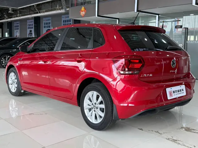 Volkswagen Polo — Фото автомобиля 4