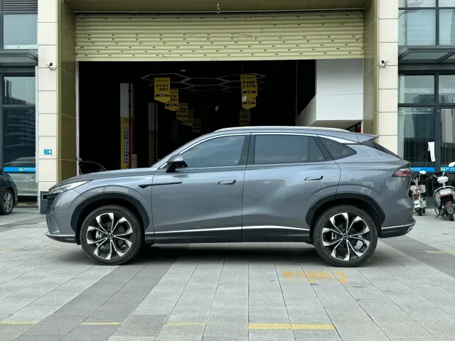 Roewe RX5 — Фото автомобиля 3