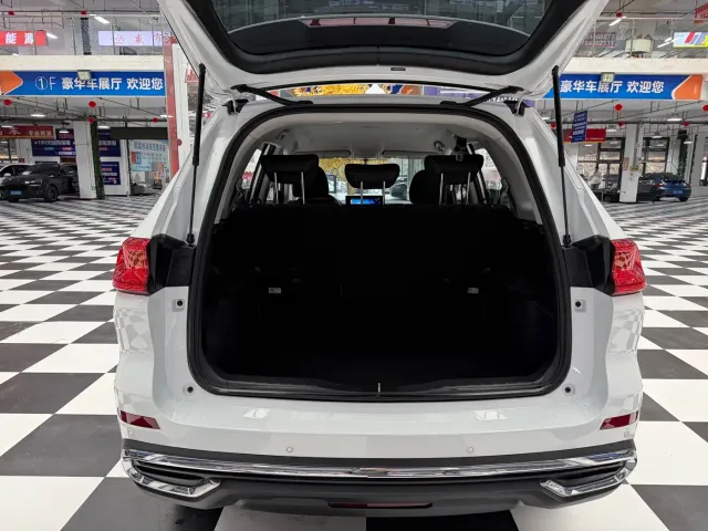 Haval M6 — Фото автомобиля 9