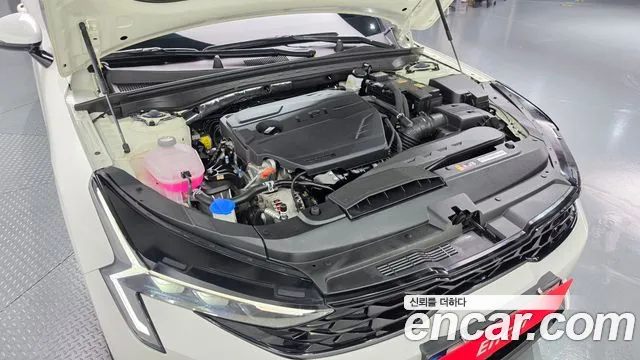 Kia K5 Новый K5 3 поколение 2.0 LPi(Для проката) — Фото автомобиля 6