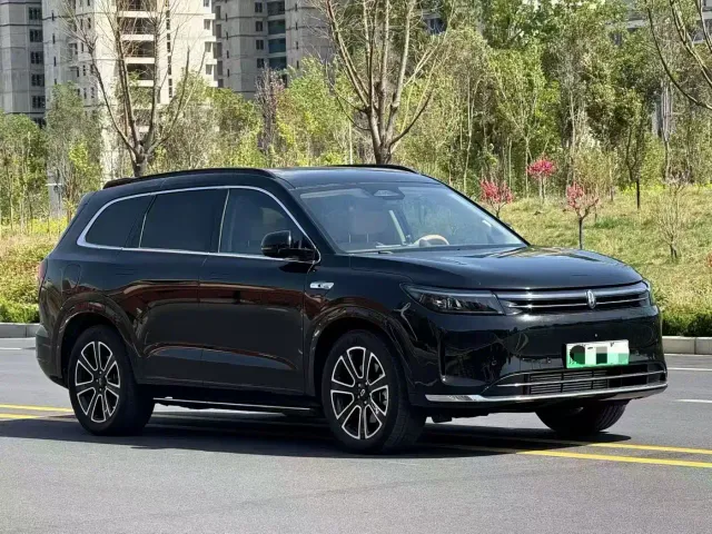 Фотография автомобиля — Aito M7