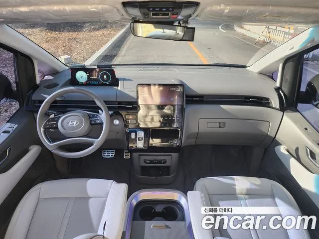 Hyundai Staria Staria 4WD Lounge 9 мест — Фото автомобиля 10