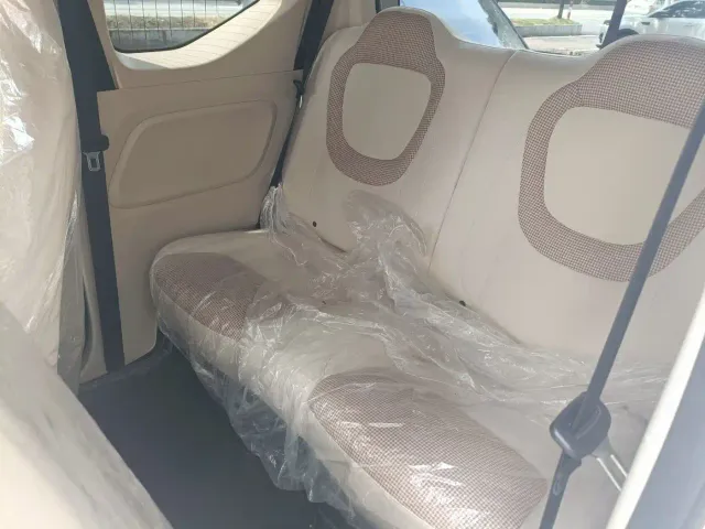 Wuling Hongguang Mini EV — Фото автомобиля 8