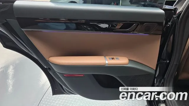 Hyundai Grandeur GN7 — Фото автомобиля 14