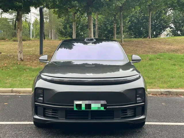 Li Auto L7 — Фото автомобиля 2
