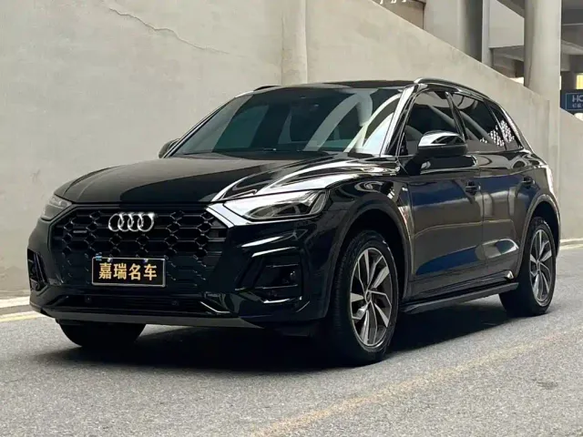Фотография автомобиля — Audi Q5L