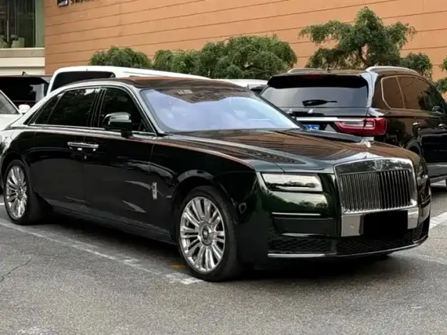 Rolls-Royce Ghost — Фото автомобиля 3