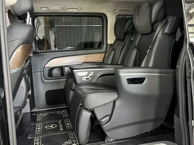 Mercedes-Benz V-Class — Фото автомобиля 15