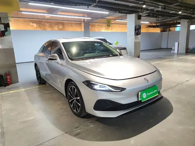 Roewe D7 — Фото автомобиля 3