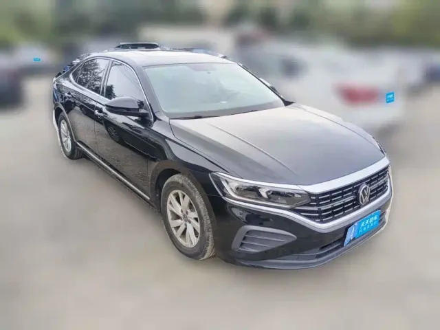 Volkswagen Passat — Фото автомобиля 3