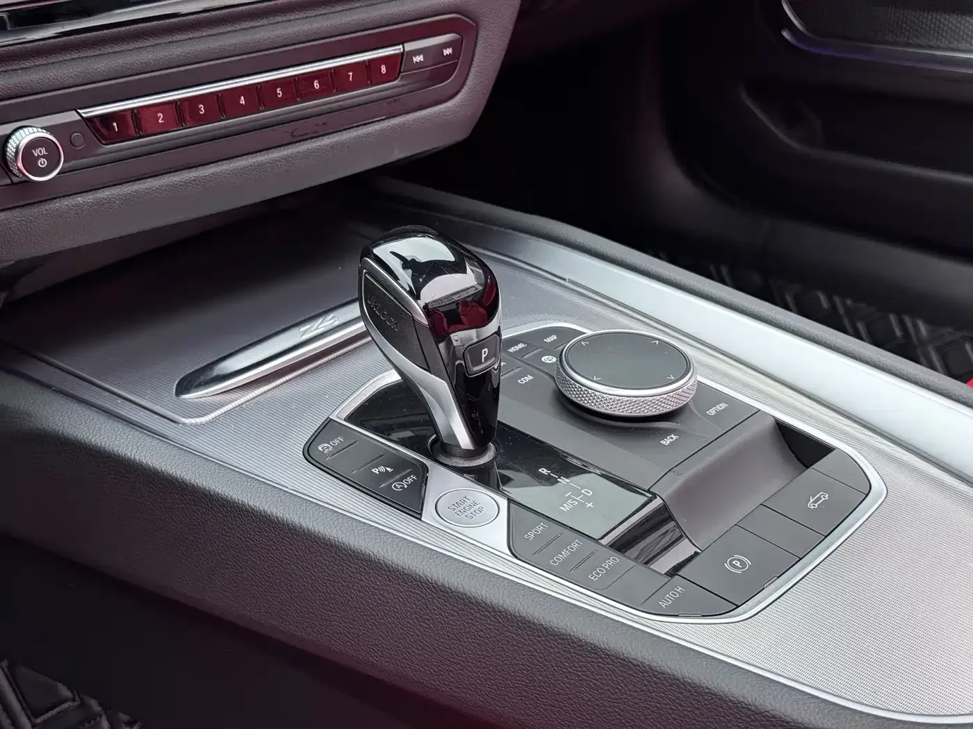 BMW BMW Z4 2022 sDrive 25i M Sport Shadow Edition — Фото автомобиля 8